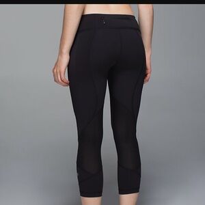 lululemon athletica Black Cropped Mesh-Panel Leggings